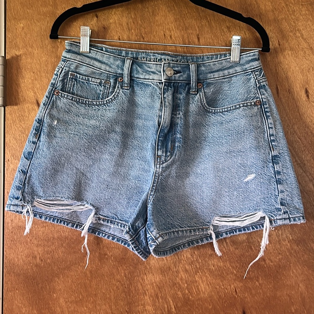 Women’s American Eagle Mom Shorts